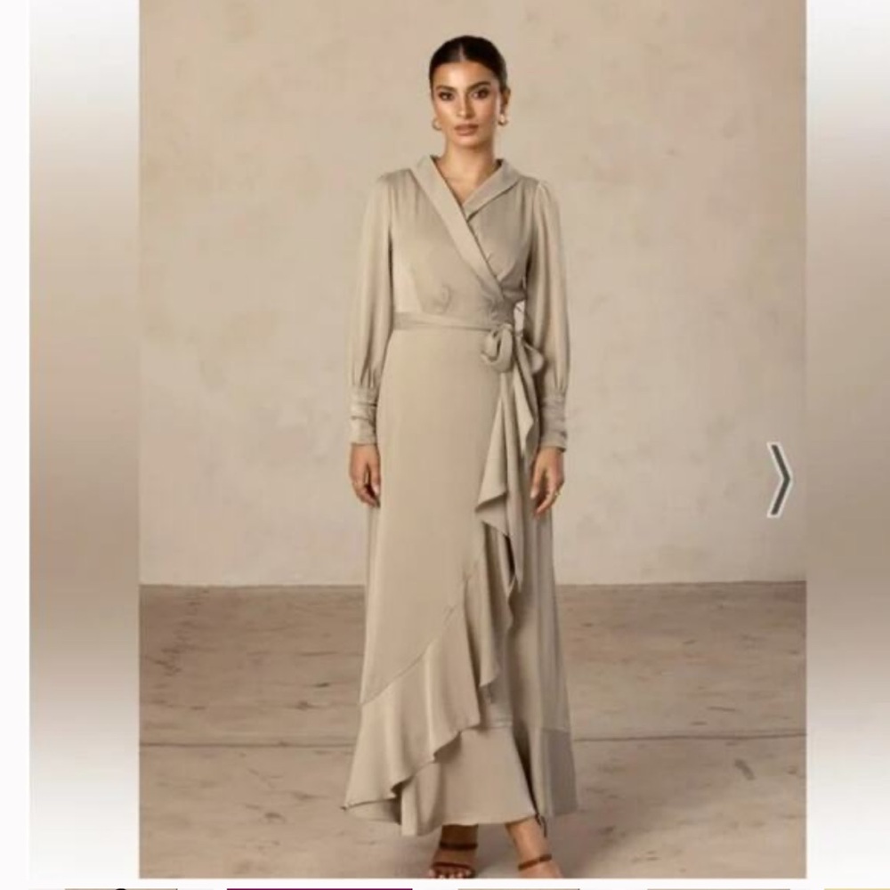 Elegant Cream Maxi Dress
